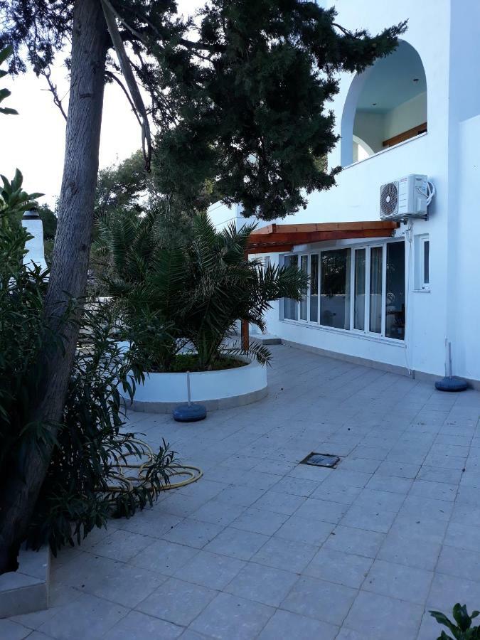 Perigiali Layrio Hotel Agia Marina Mikrolimanou Buitenkant foto